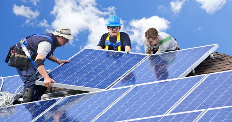 climatizacion-del-agua-de-piscinas-con-paneles-solares